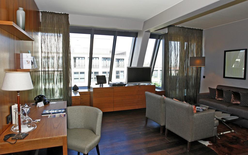 Gendarm Nouveau 4* Berlino